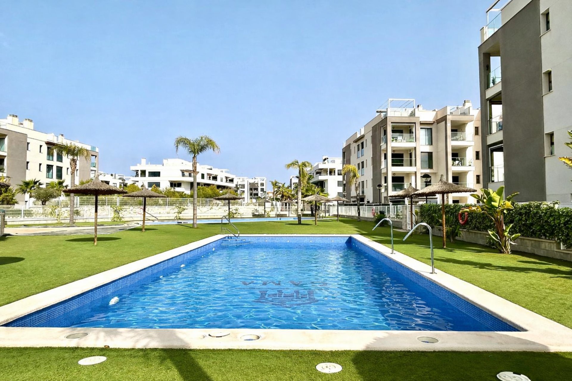 Revente - Apartment - Villamartín