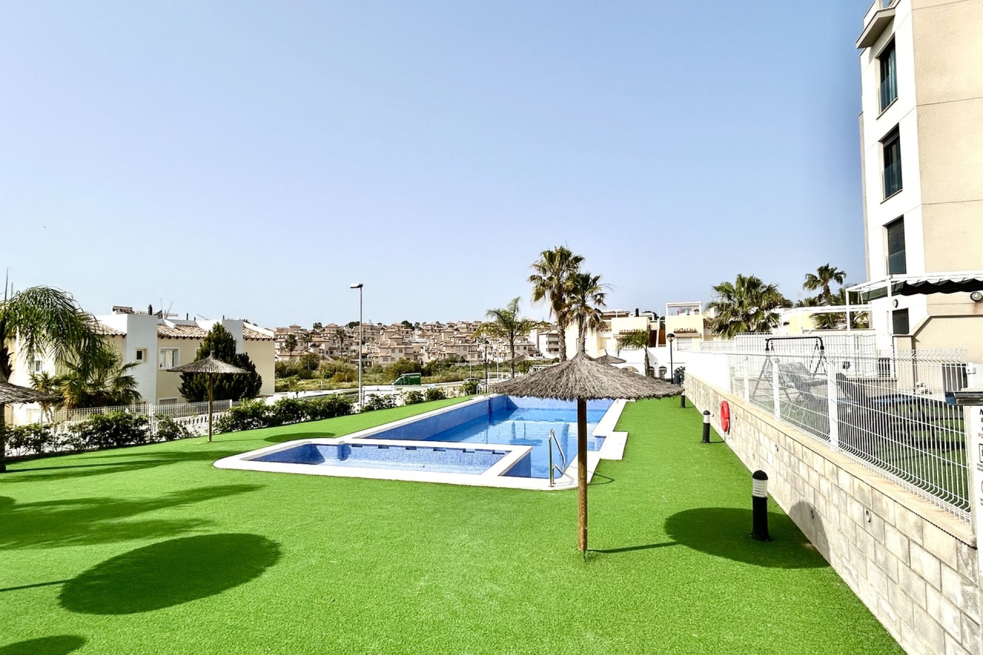 Revente - Apartment - Villamartín