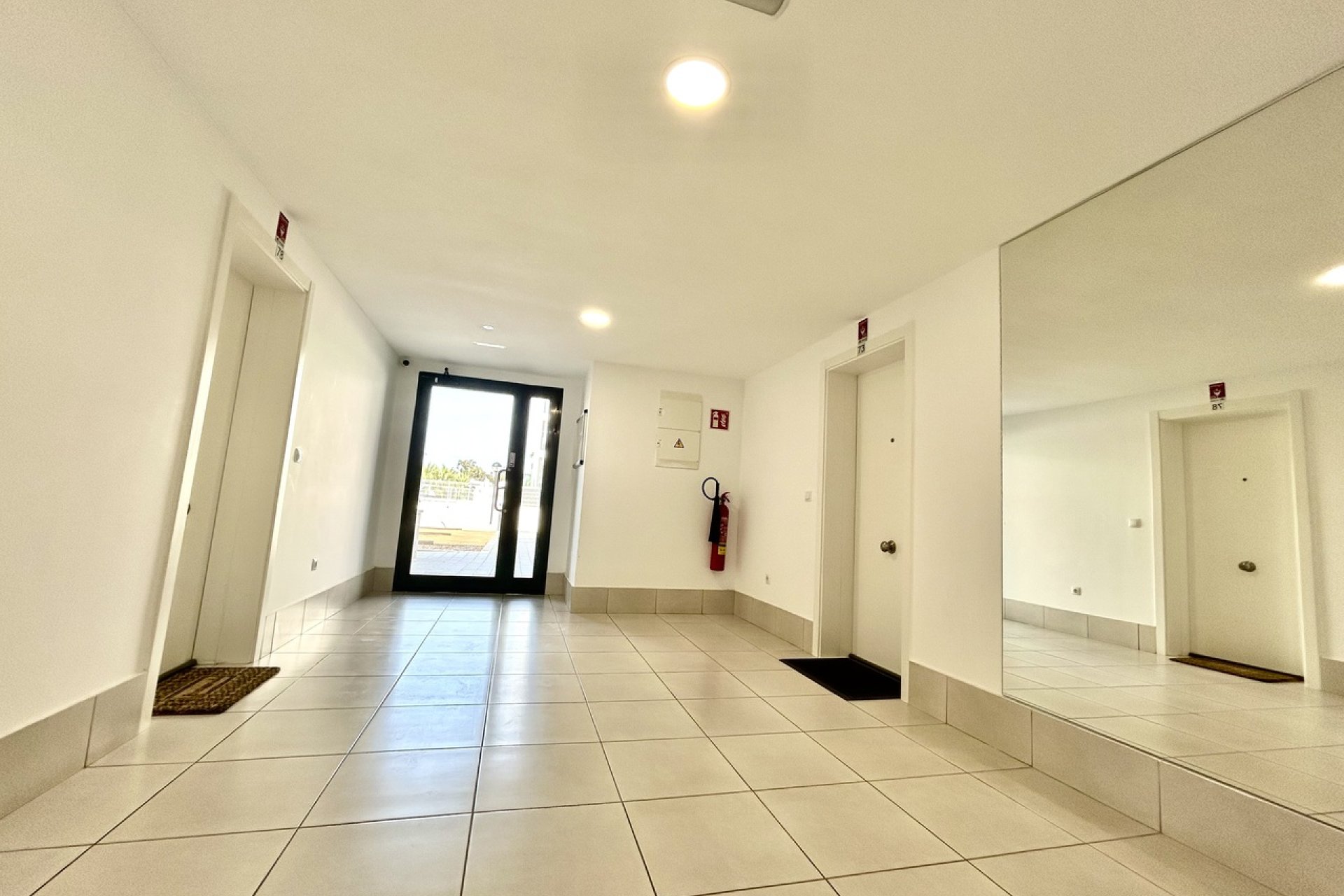 Revente - Apartment - Villamartín