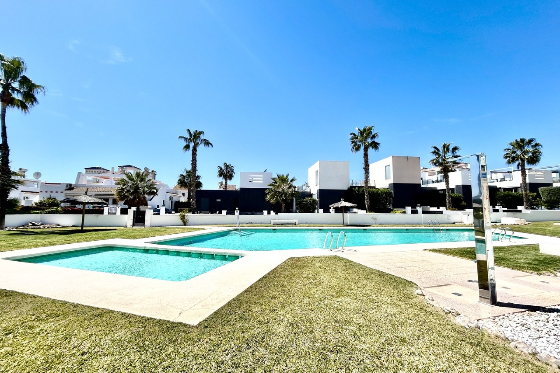Revente - Apartment - Villamartín