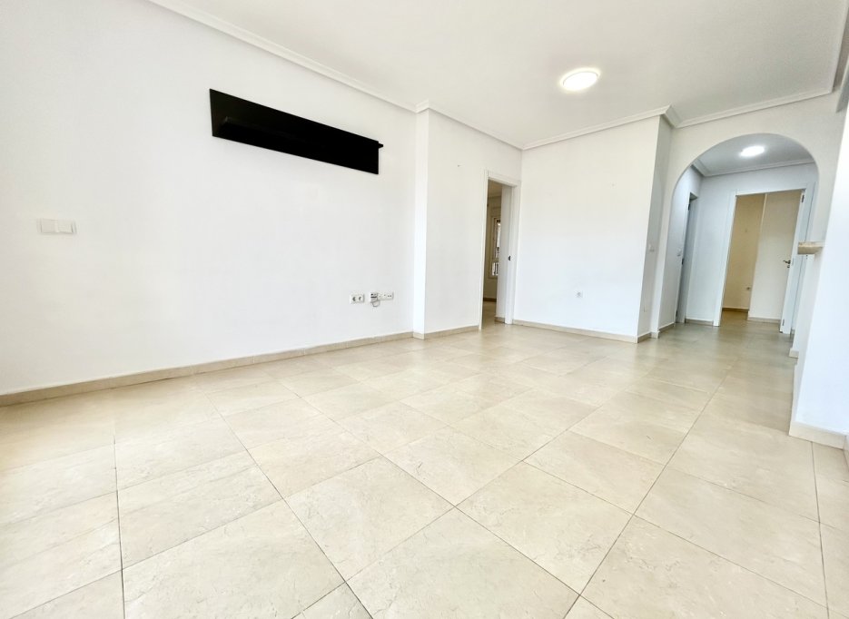 Revente - Apartment - Villamartín