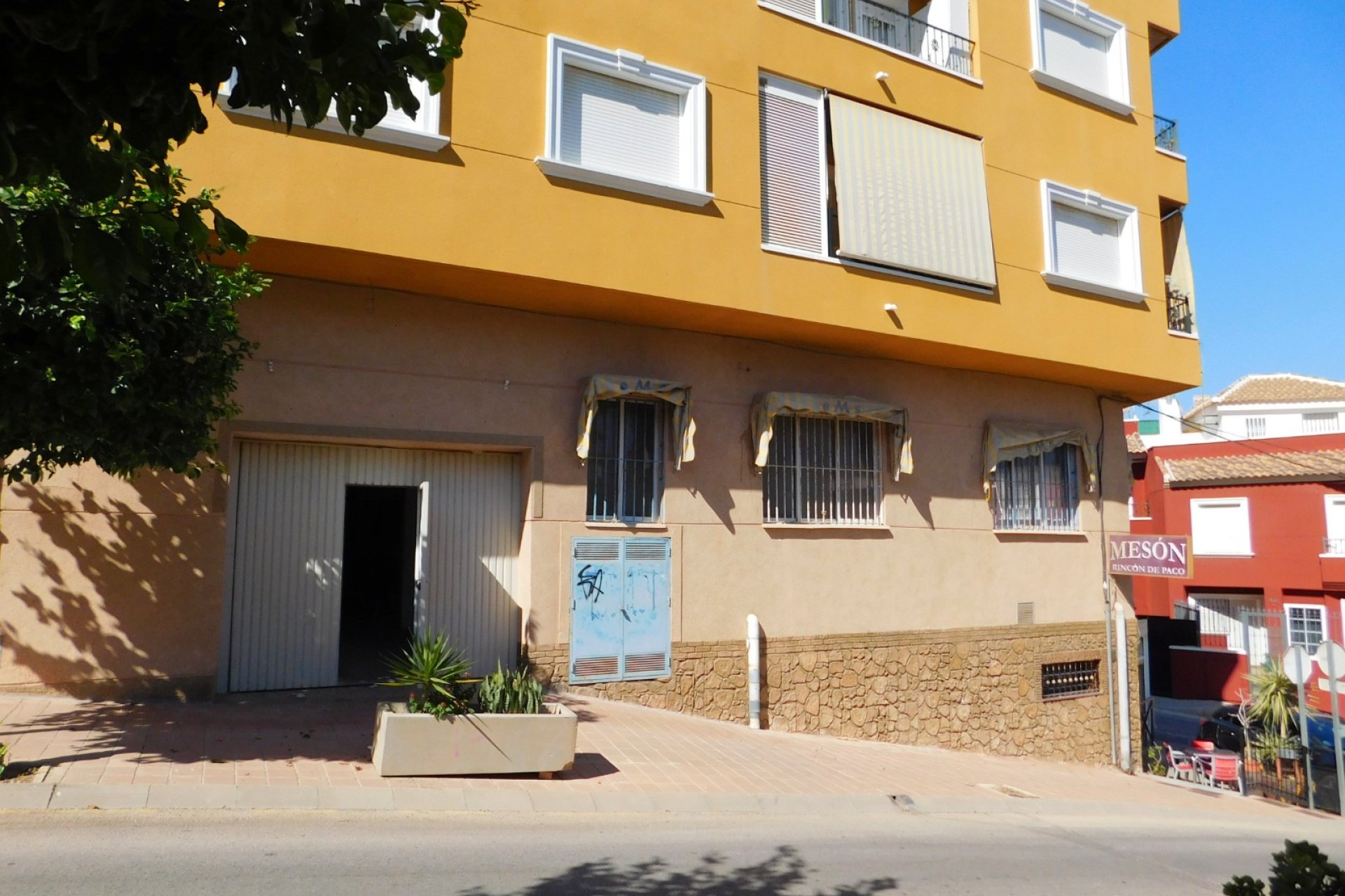 Revente - Commercial Unit - San Miguel de Salinas