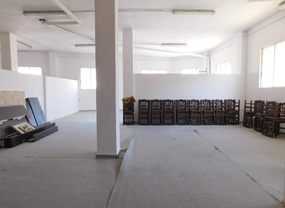 Revente - Commercial Unit - San Miguel de Salinas