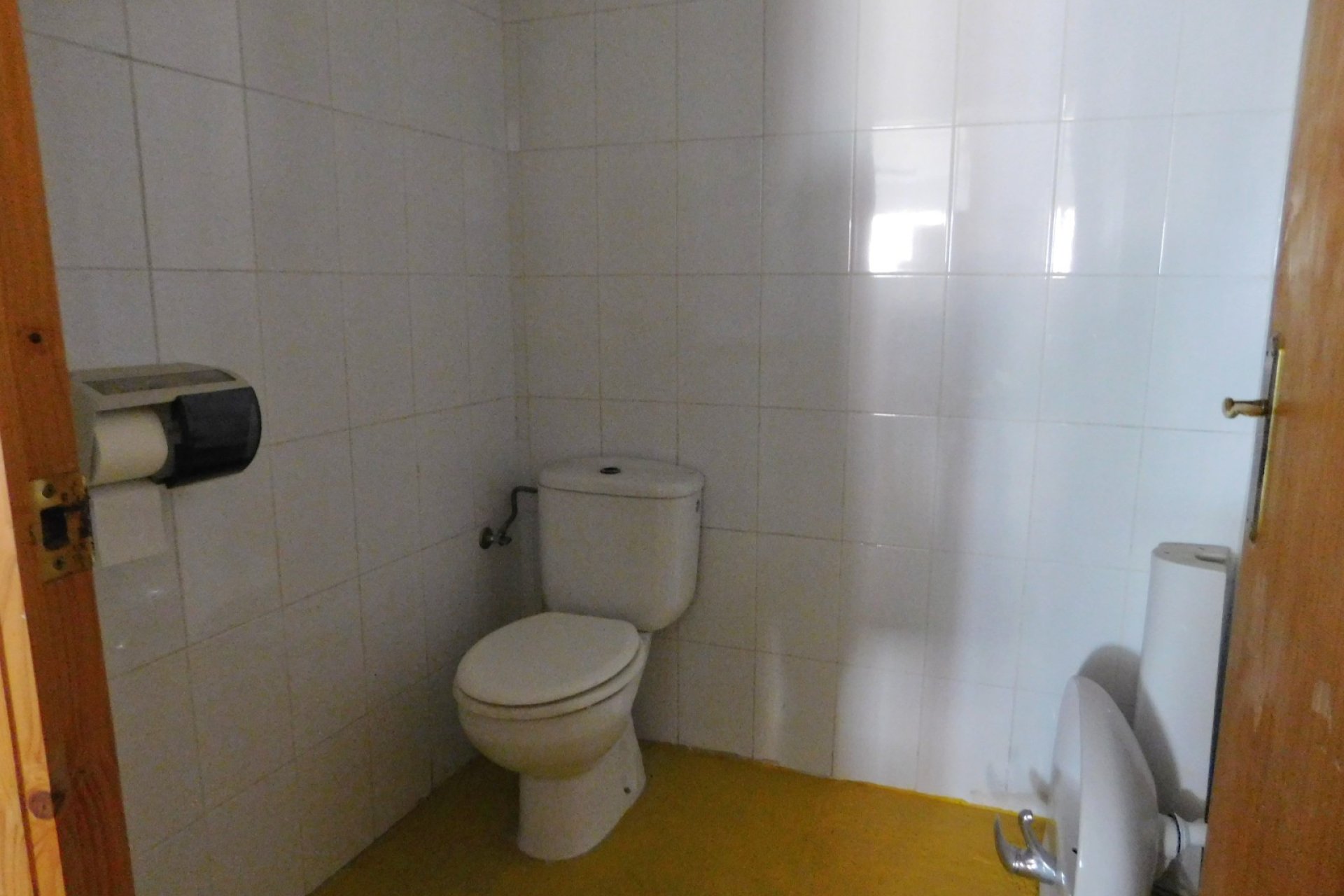 Revente - Commercial Unit - San Miguel de Salinas