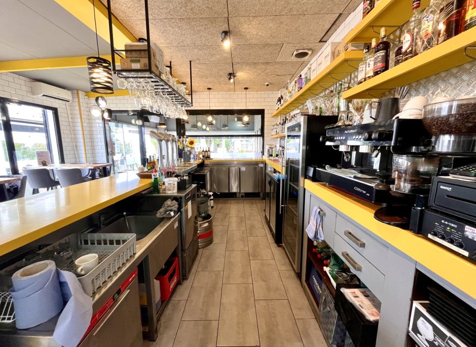 Revente - Commercial - Villamartín