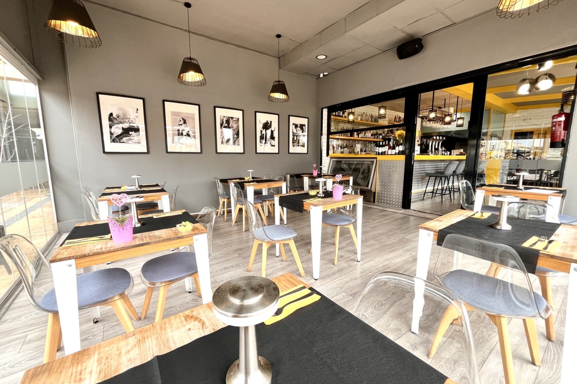Revente - Commercial - Villamartín