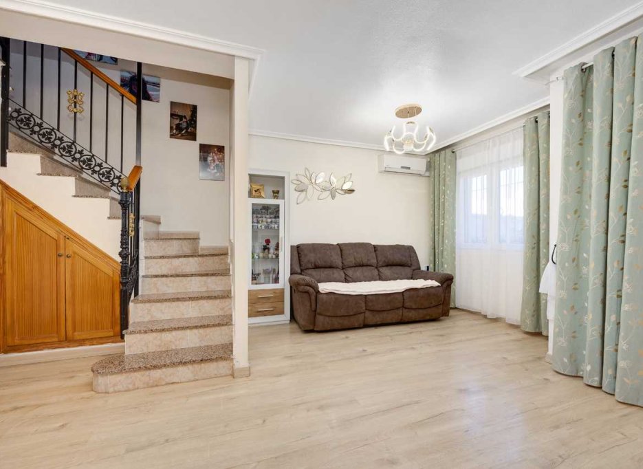 Revente - Maison de ville - Torrevieja