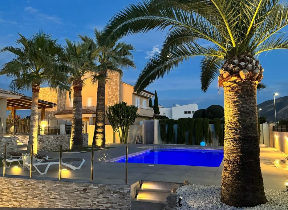 Revente - Villa - Alfas del Pí - pueblo