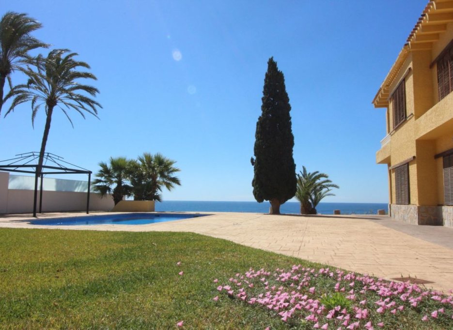 Revente - Villa - Cabo Roig