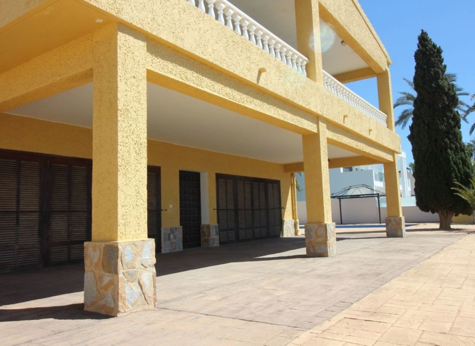 Revente - Villa - Cabo Roig