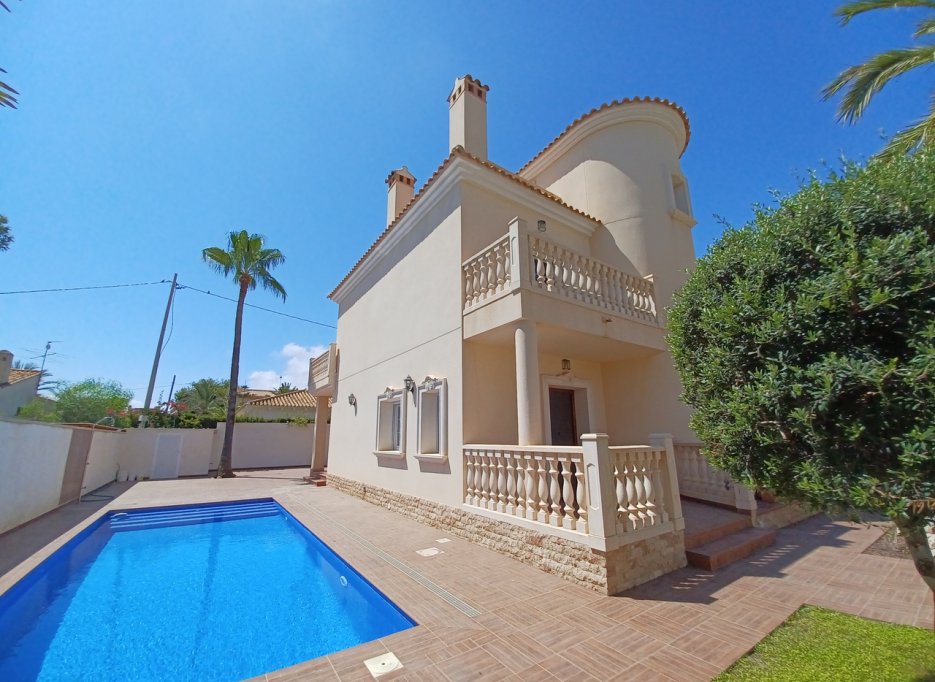Revente - Villa - Cabo Roig
