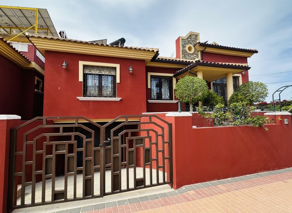 Revente - Villa - Cuidad Quesada