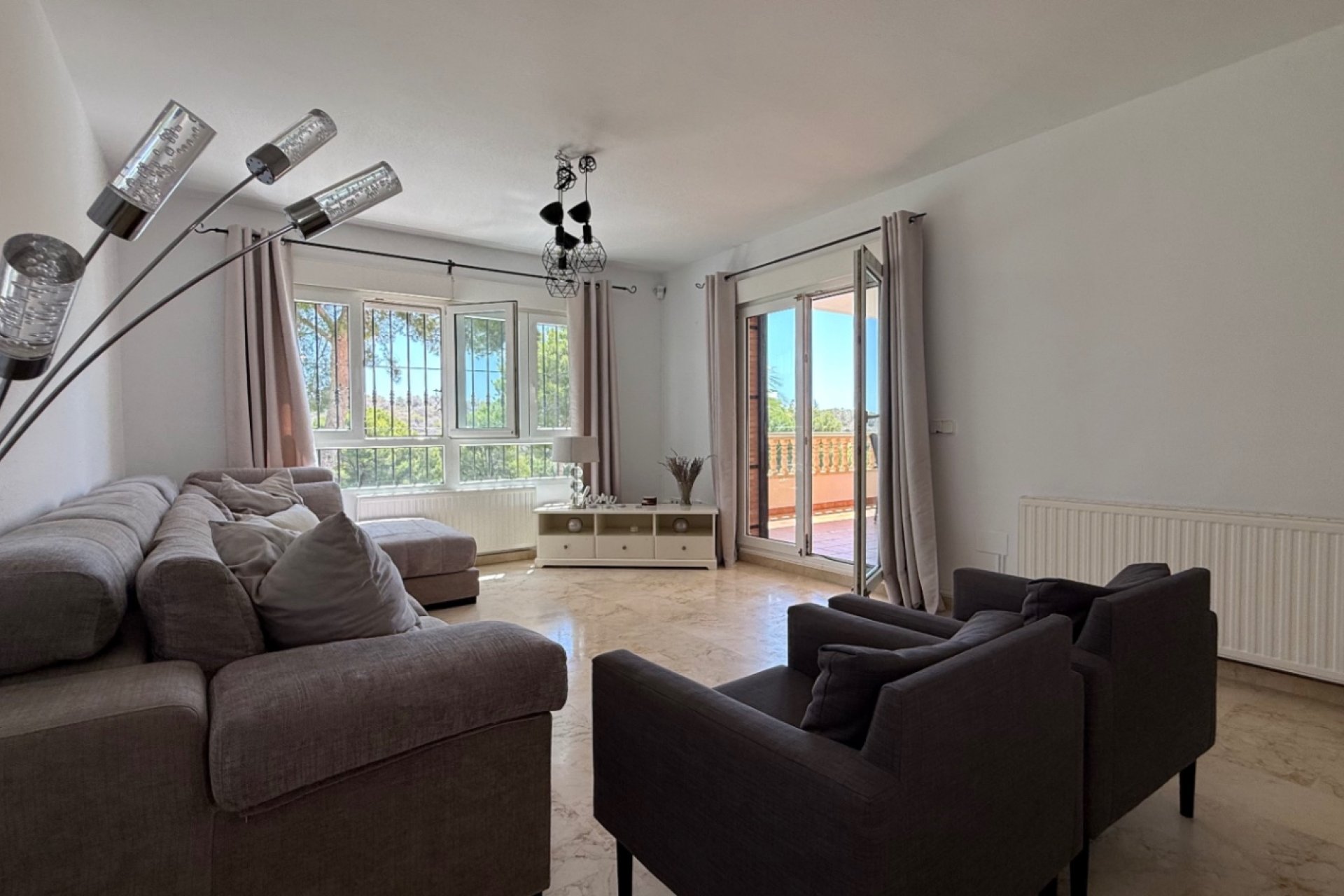 Revente - Villa - Orihuela Costa - Campos de Golf
