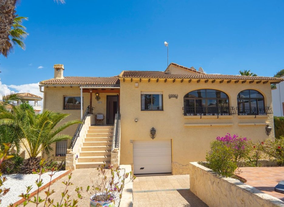 Revente - Villa - Orihuela Costa - Villamartín