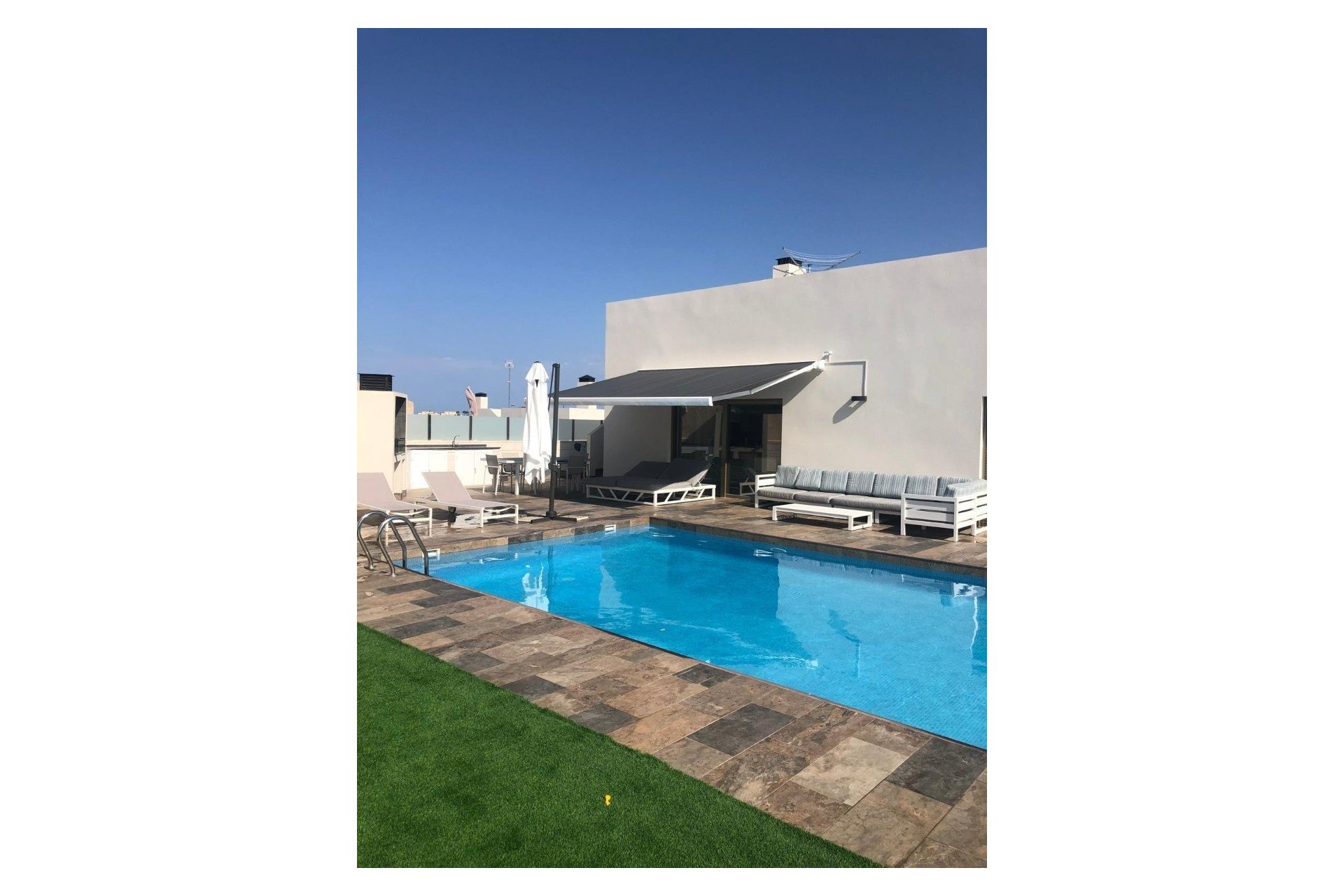 Revente - Villa - Orihuela Costa - Villamartín