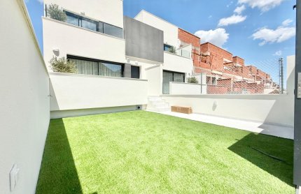 Townhouse - New Build - Cox - San Fernando