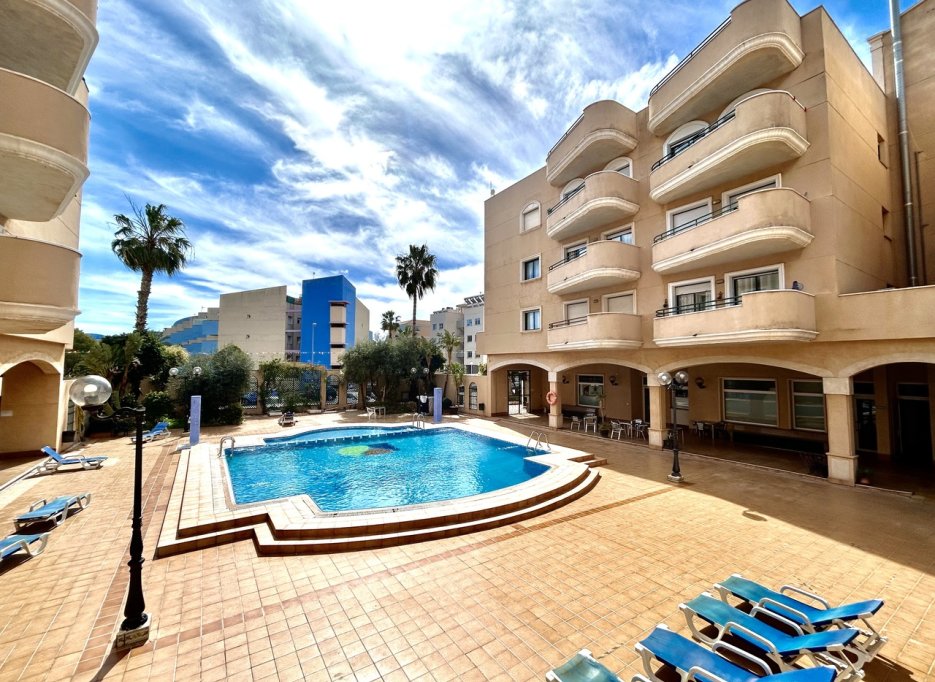 Videresalg - Apartment - Cabo Roig