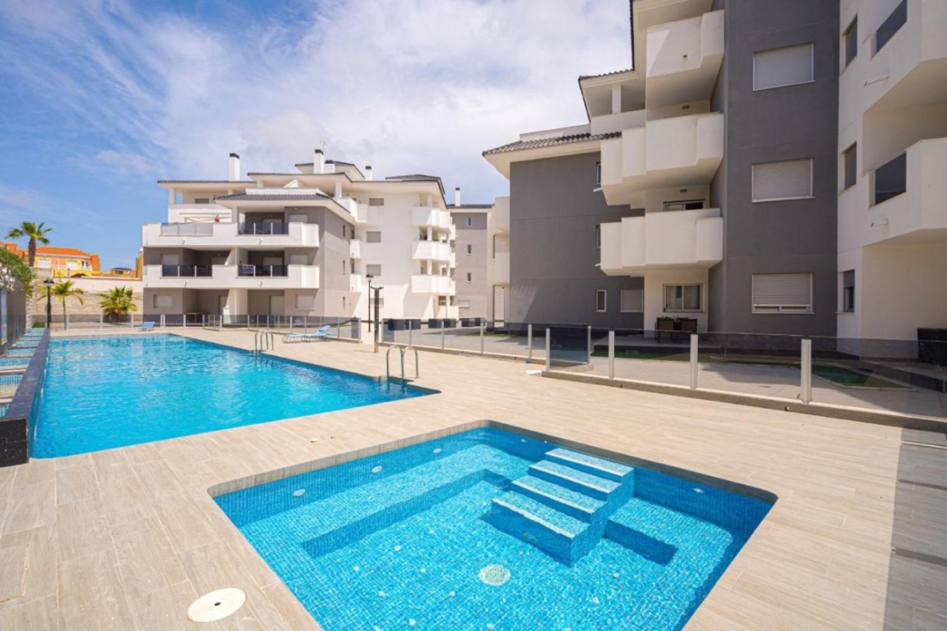 Videresalg - Apartment - Campoamor