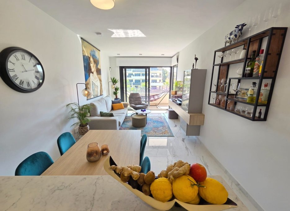 Videresalg - Apartment - Orihuela Costa - Los Altos