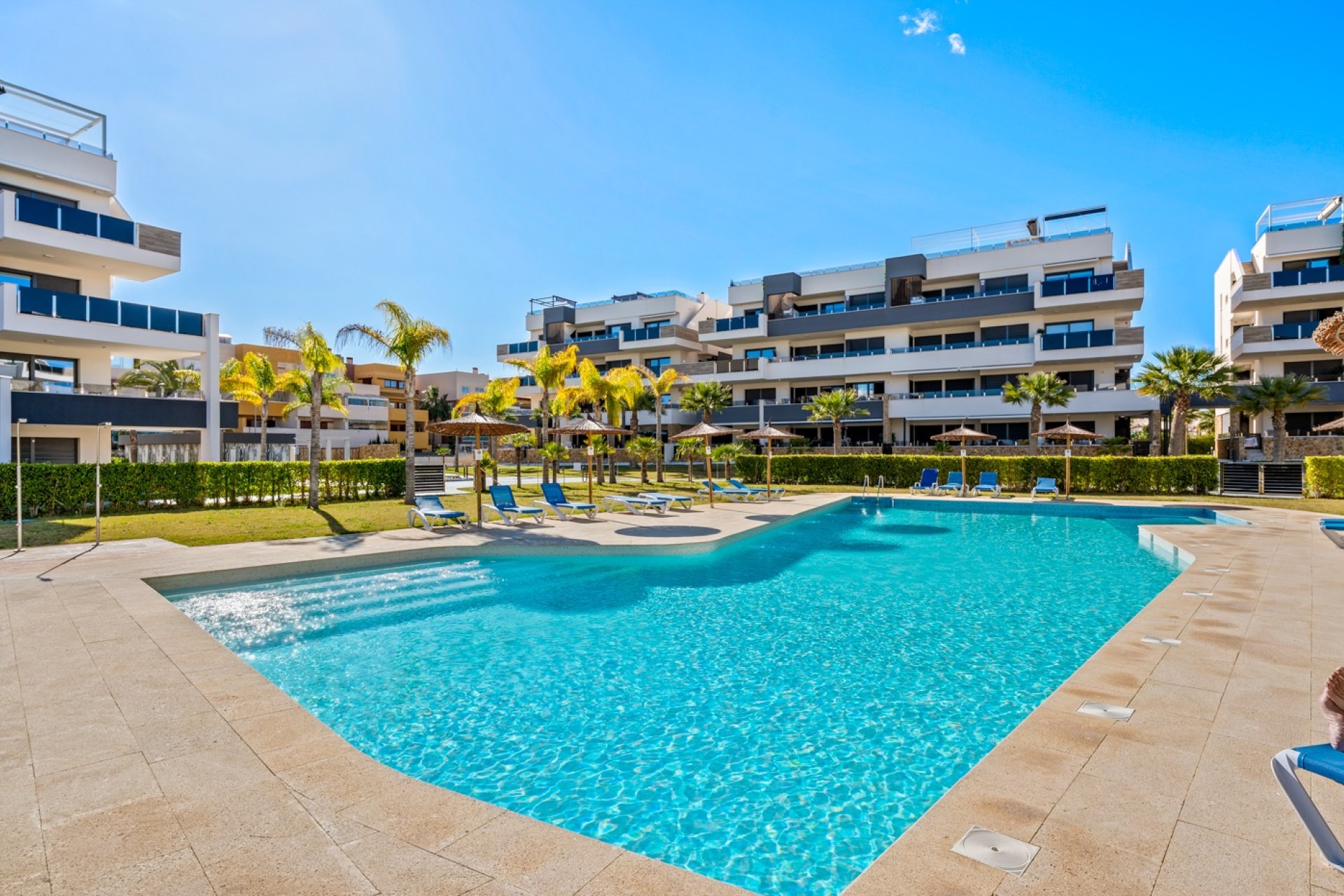 Videresalg - Apartment - Orihuela Costa - Playa Flamenca