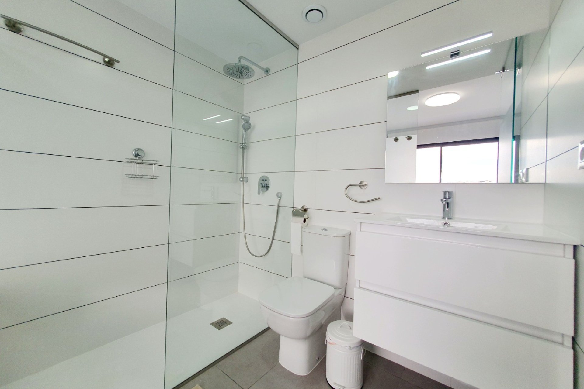 Videresalg - Apartment - Orihuela Costa - Villamartín