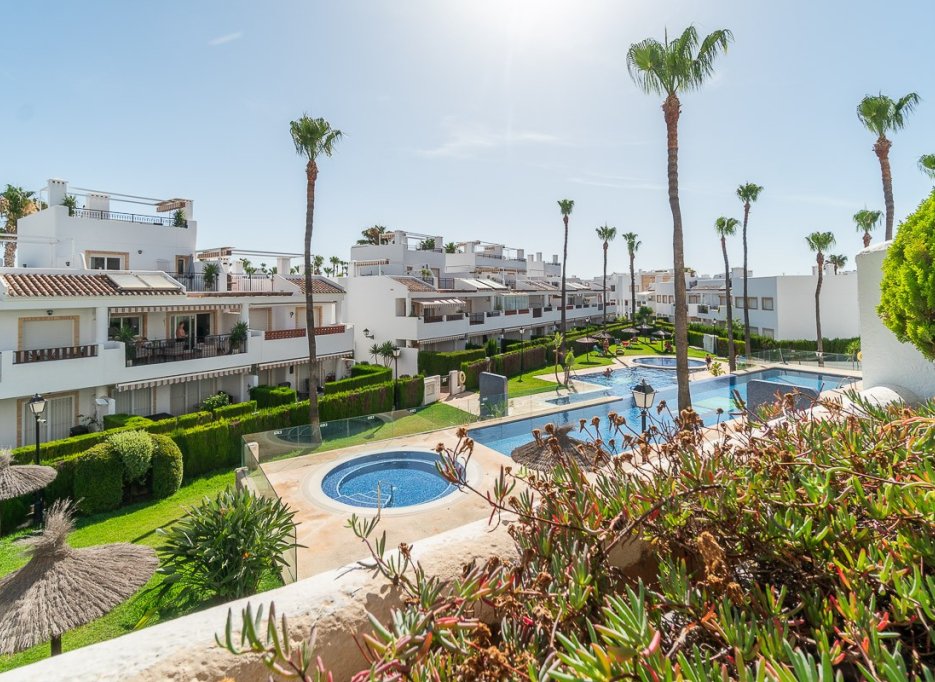 Videresalg - Apartment - Orihuela Costa - Villamartín