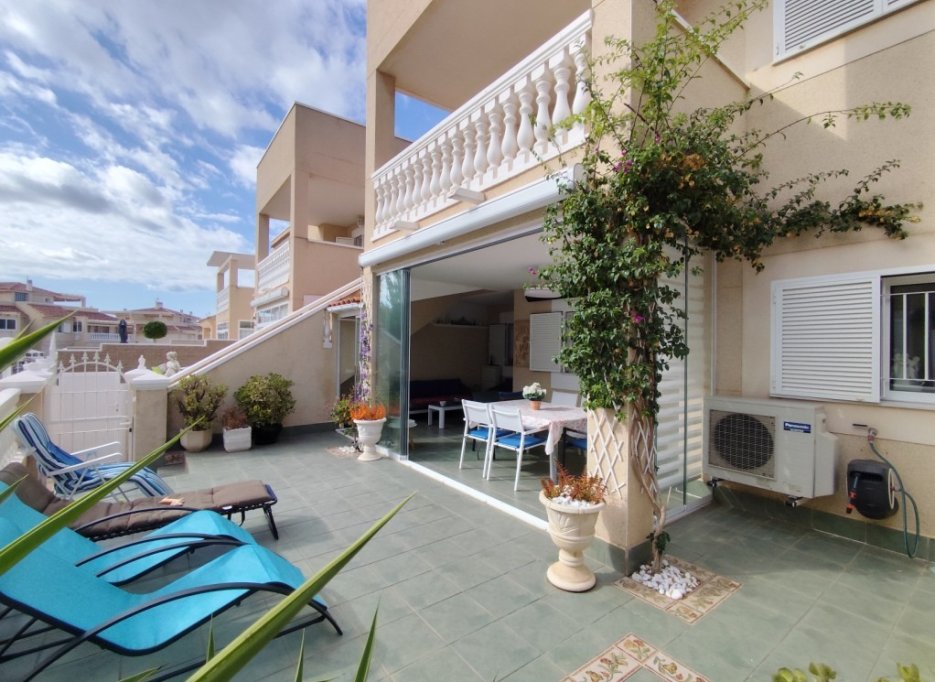 Videresalg - Apartment - Orihuela Costa