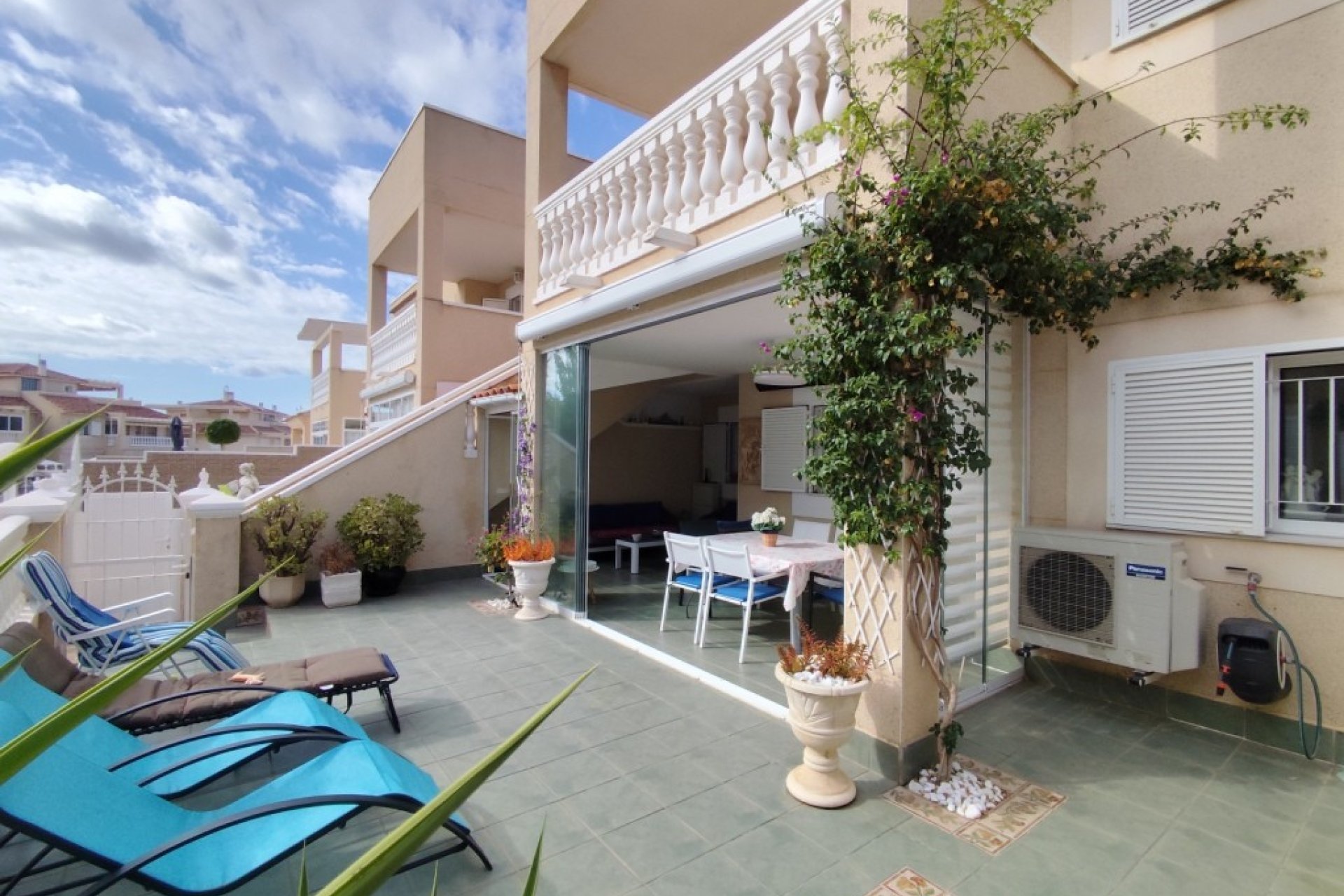 Videresalg - Apartment - Orihuela Costa