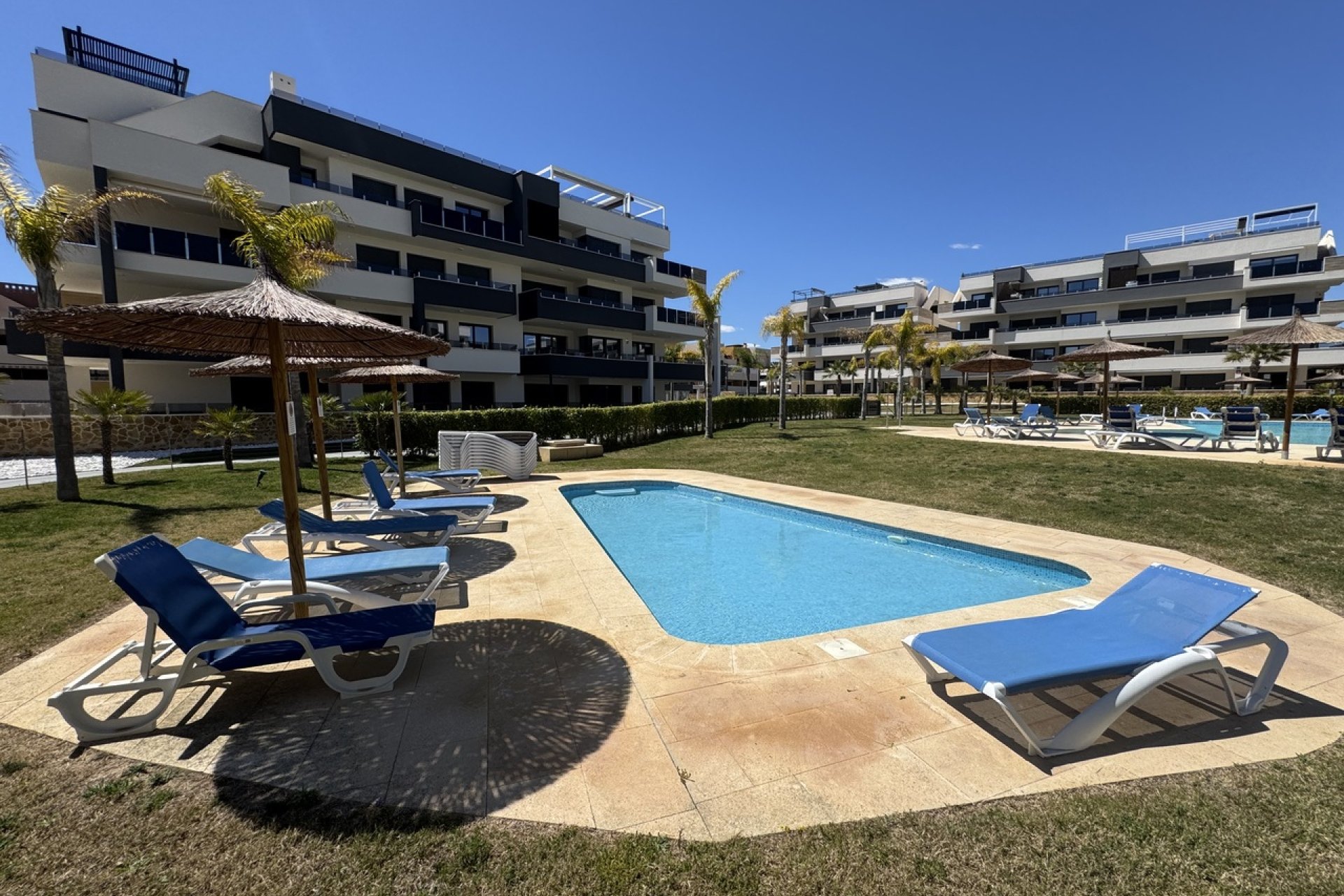 Videresalg - Apartment - Playa Flamenca