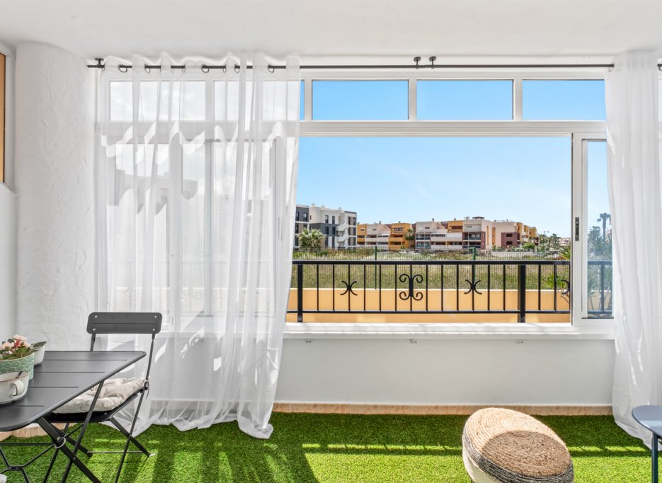 Videresalg - Apartment - Playa Flamenca