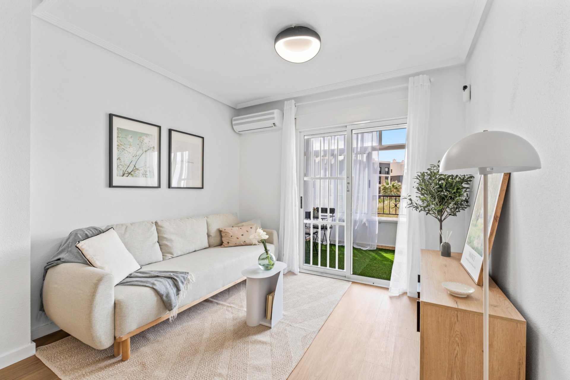 Videresalg - Apartment - Playa Flamenca