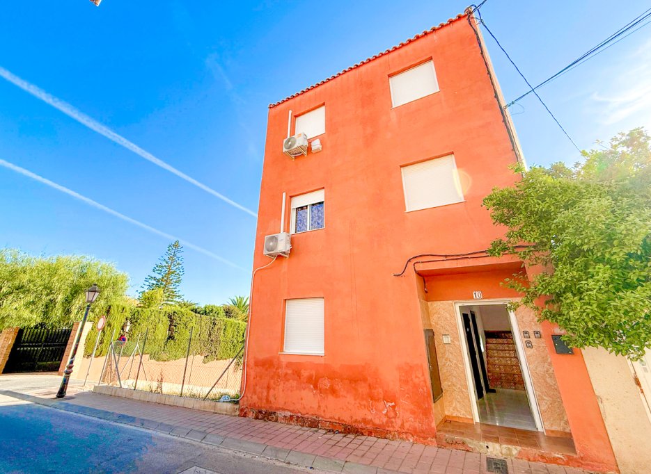 Videresalg - Apartment - San Miguel de Salinas