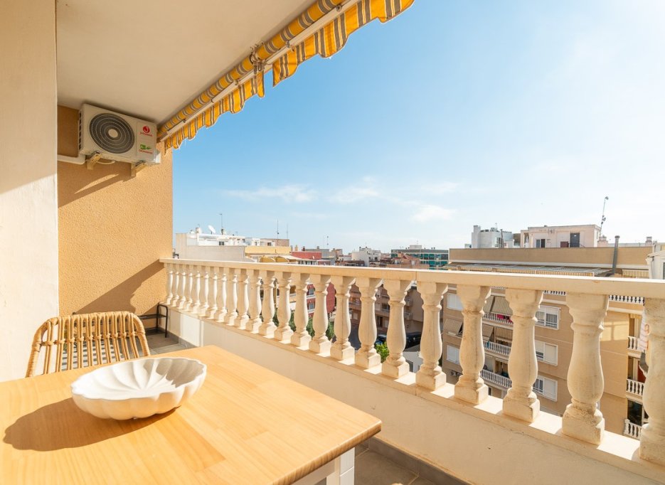 Videresalg - Apartment - Torrevieja - La Mata