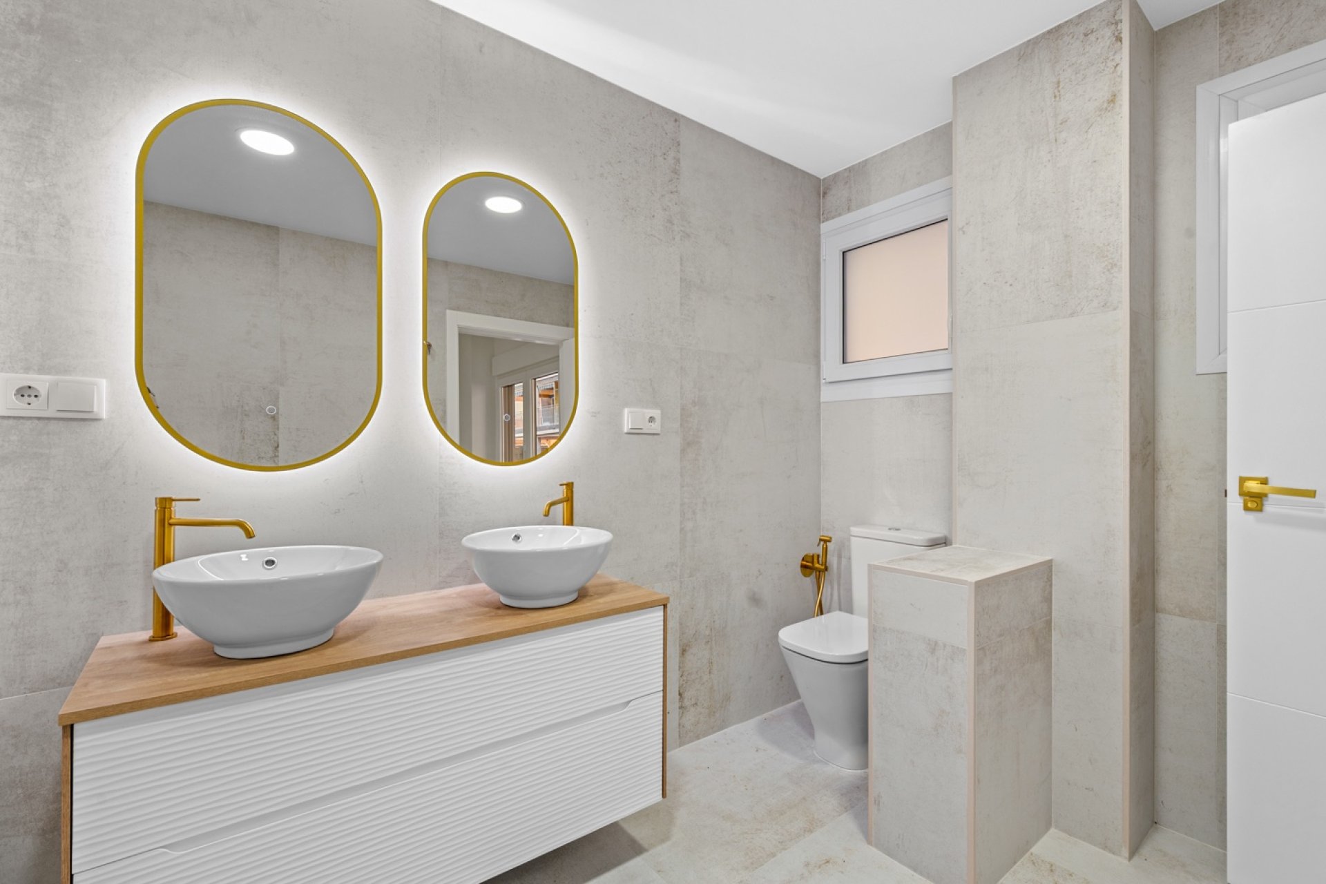 Videresalg - Apartment - Torrevieja - Playa del Acequión