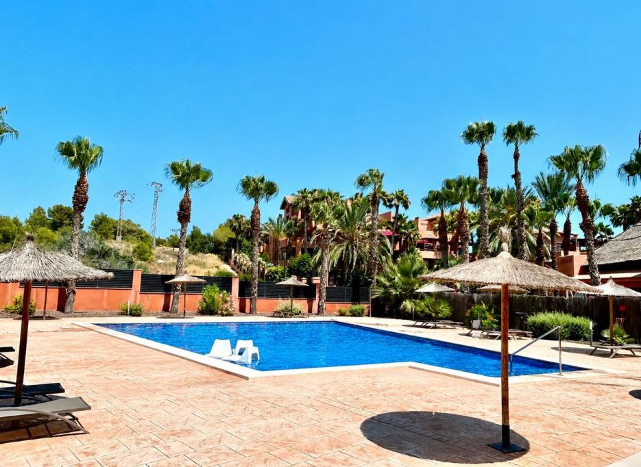 Videresalg - Apartment - Villamartín