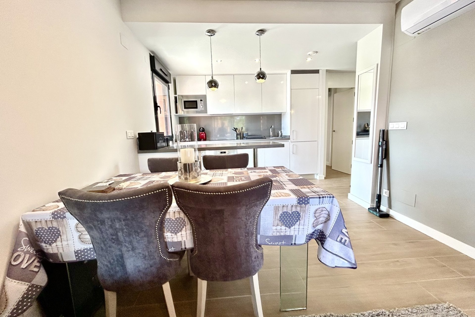 Videresalg - Apartment - Villamartín