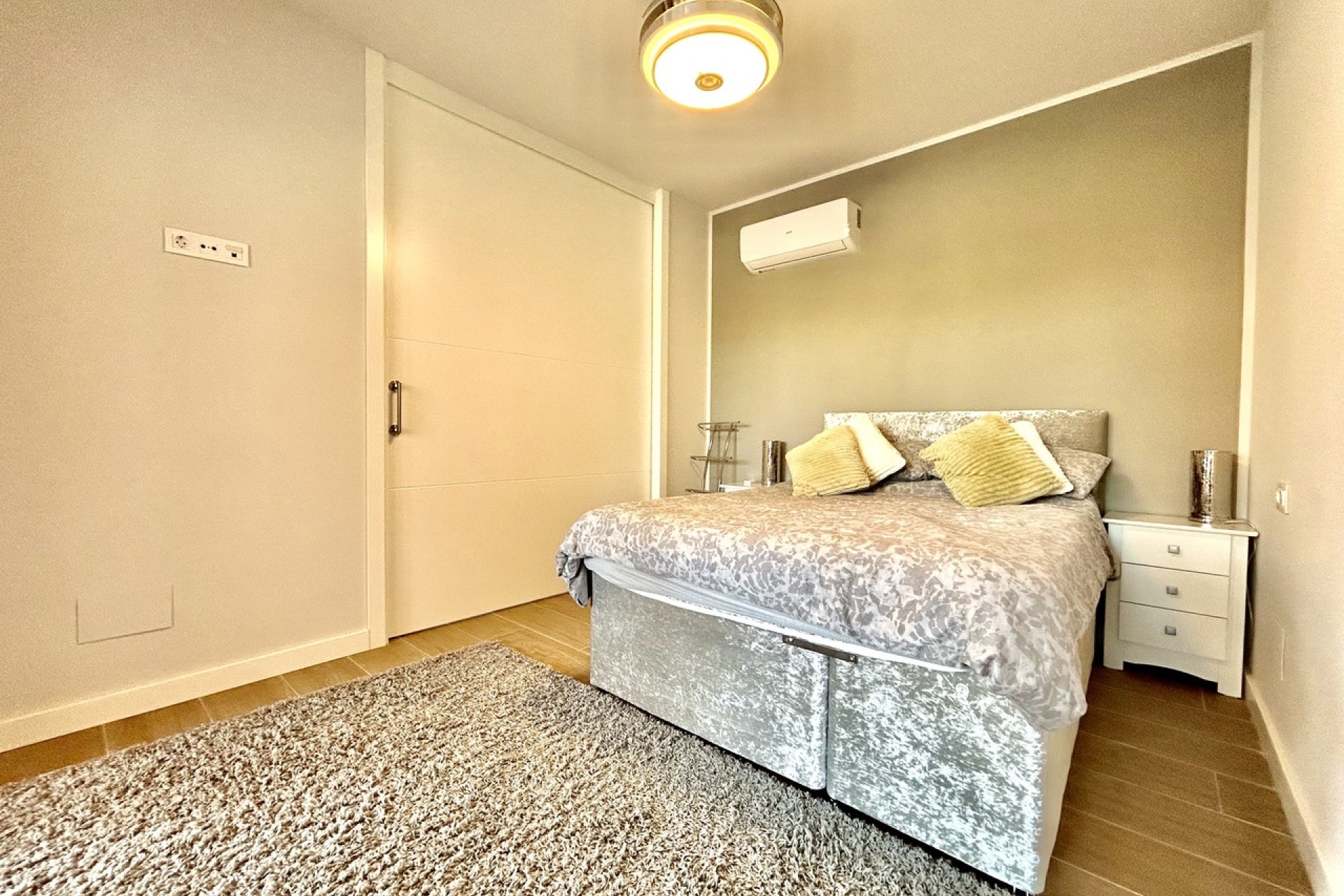 Videresalg - Apartment - Villamartín