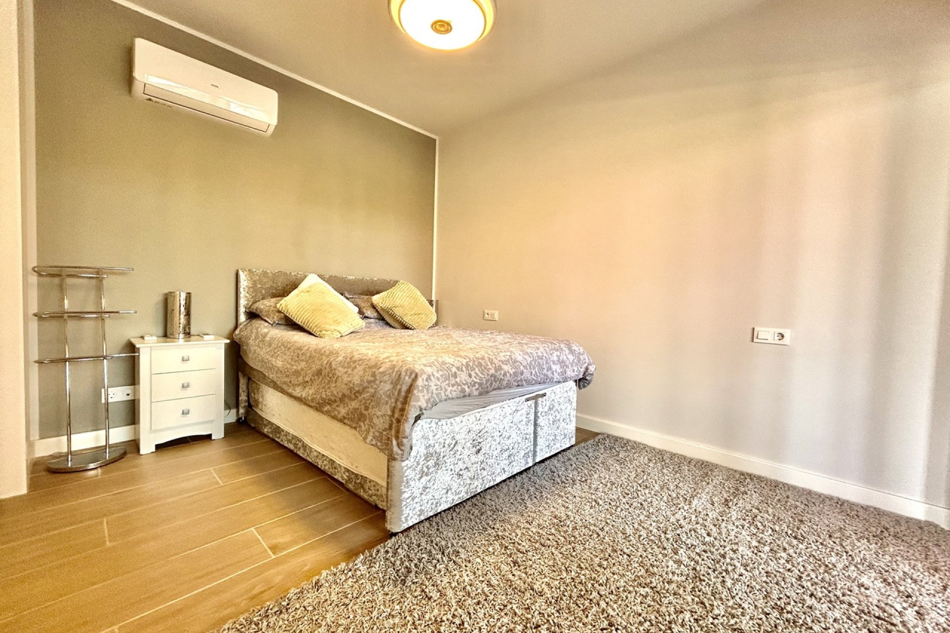 Videresalg - Apartment - Villamartín