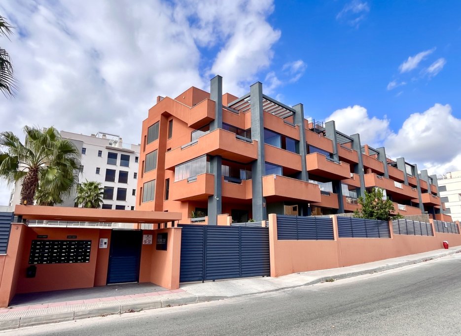 Videresalg - Apartment - Villamartín