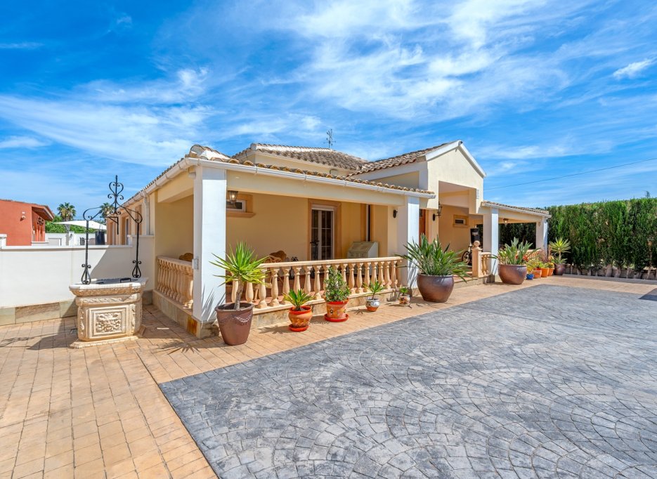 Videresalg - Country estate - Almoradí - Las Heredades