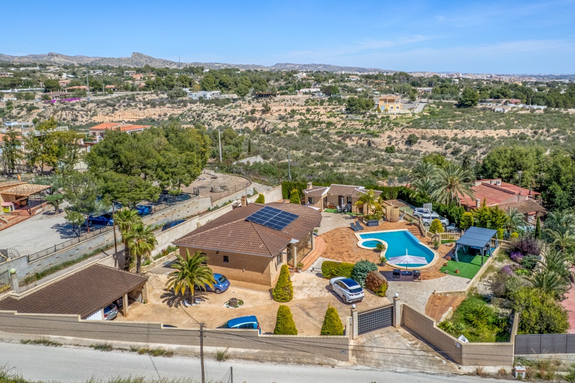 Videresalg - Country estate - Crevillente