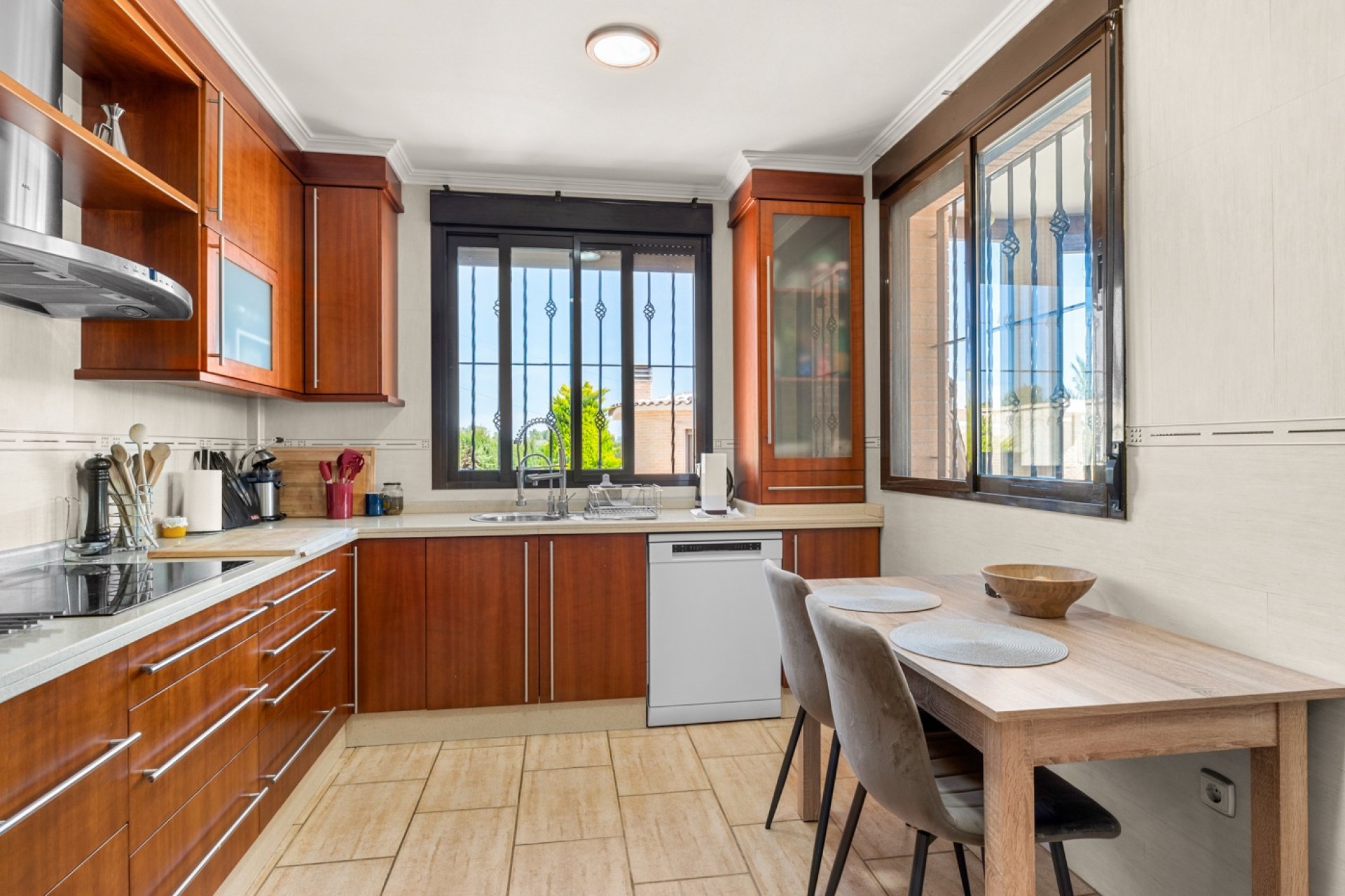 Videresalg - Country estate - Crevillente