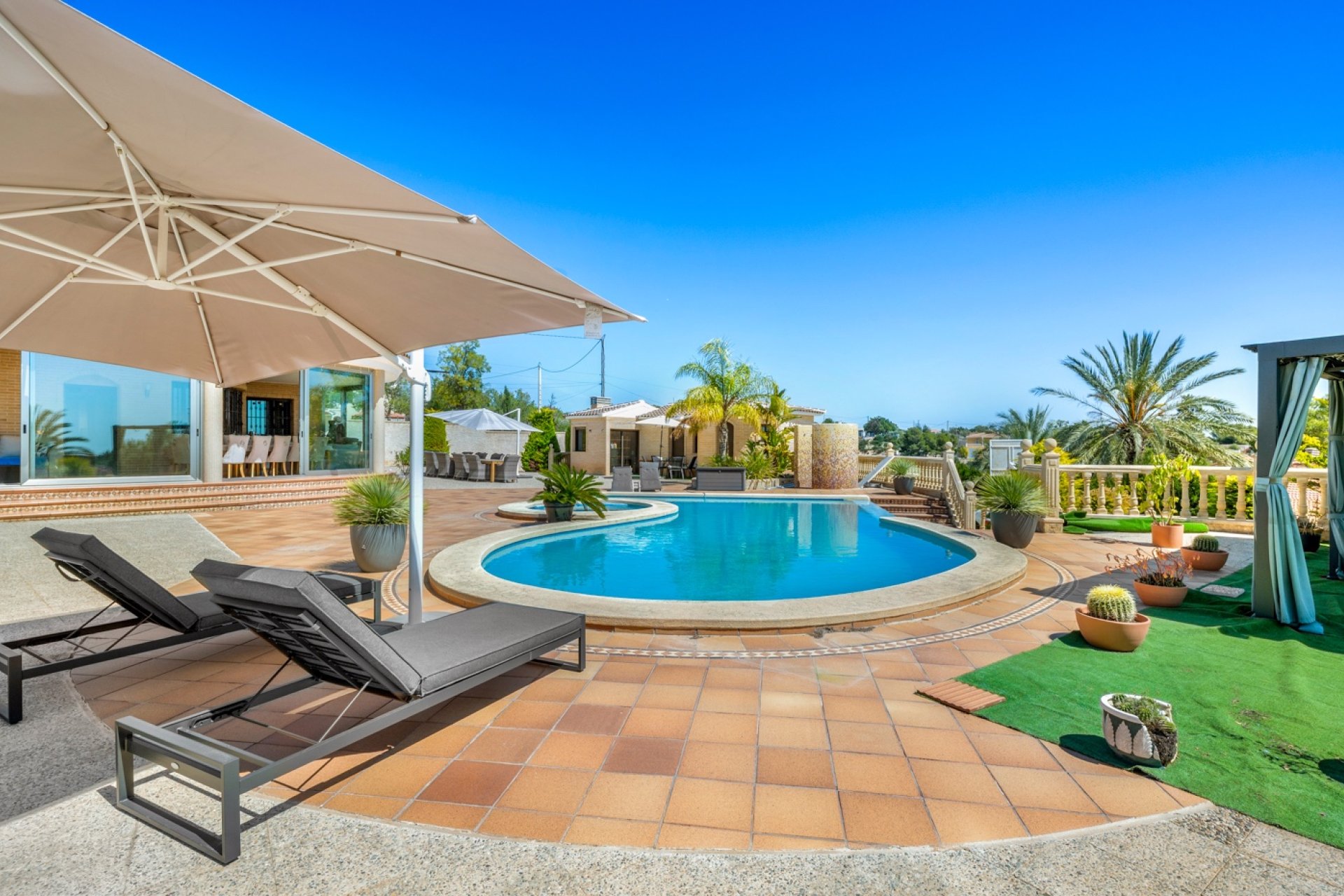 Videresalg - Country estate - Crevillente