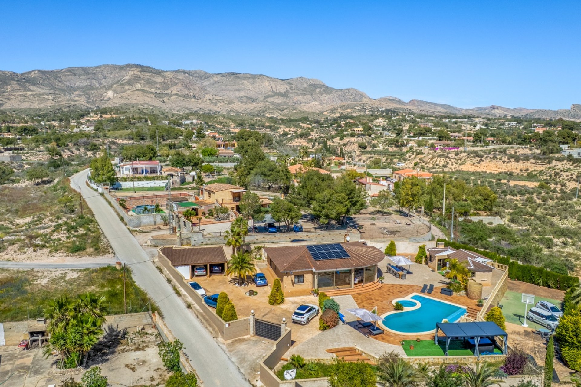 Videresalg - Country estate - Crevillente