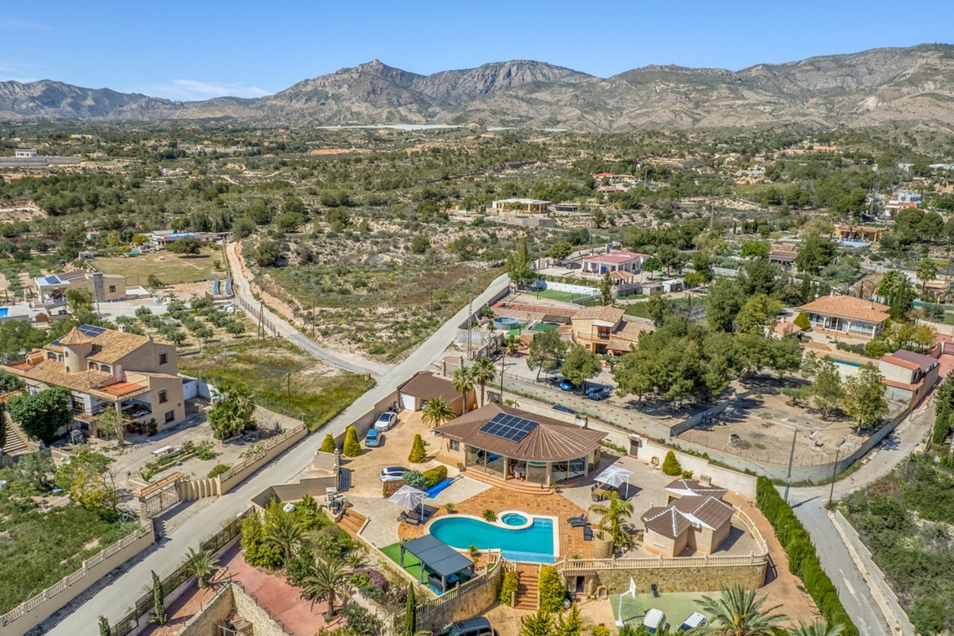 Videresalg - Country estate - Crevillente