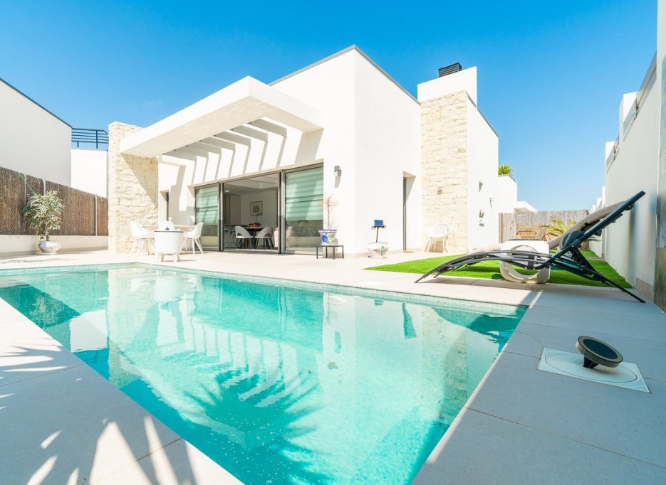 Videresalg - Detached Villa - Orihuela Costa - Villamartin Golf