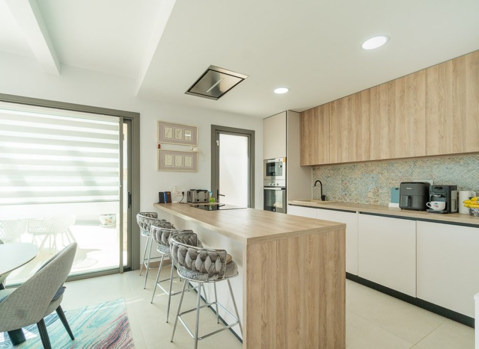 Videresalg - Detached Villa - Orihuela Costa - Villamartin Golf