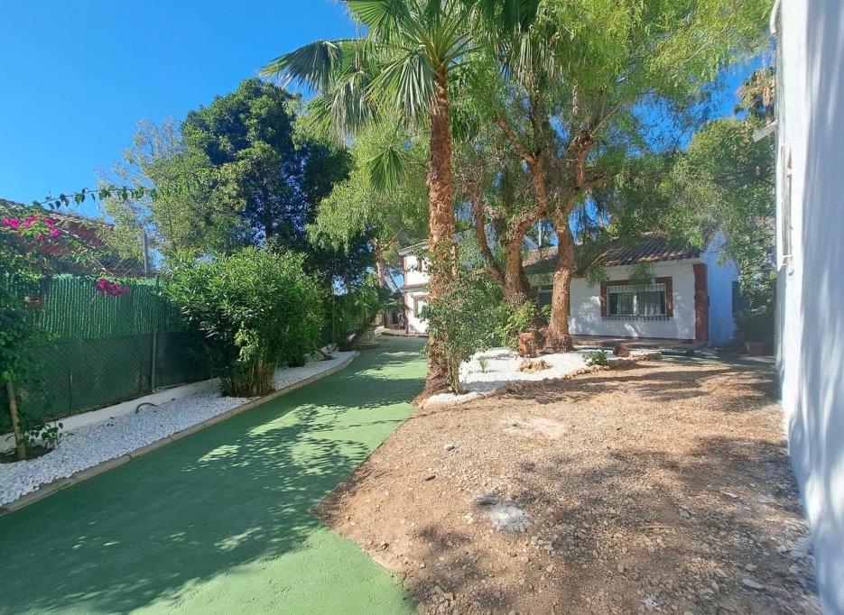 Videresalg - Detached Villa - Orihuela