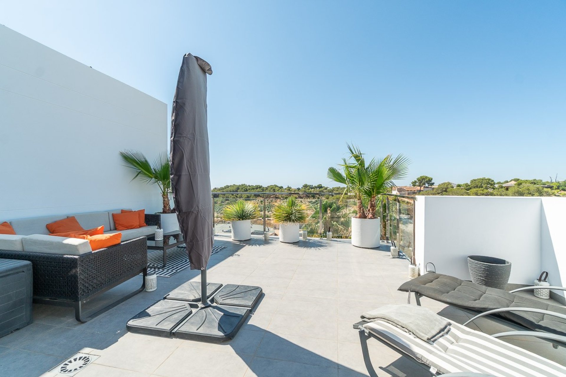 Videresalg - Duplex Penthouse - Villamartin - La fuente
