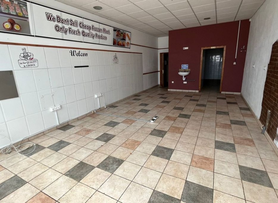 Videresalg - Kommersiell - Quesada